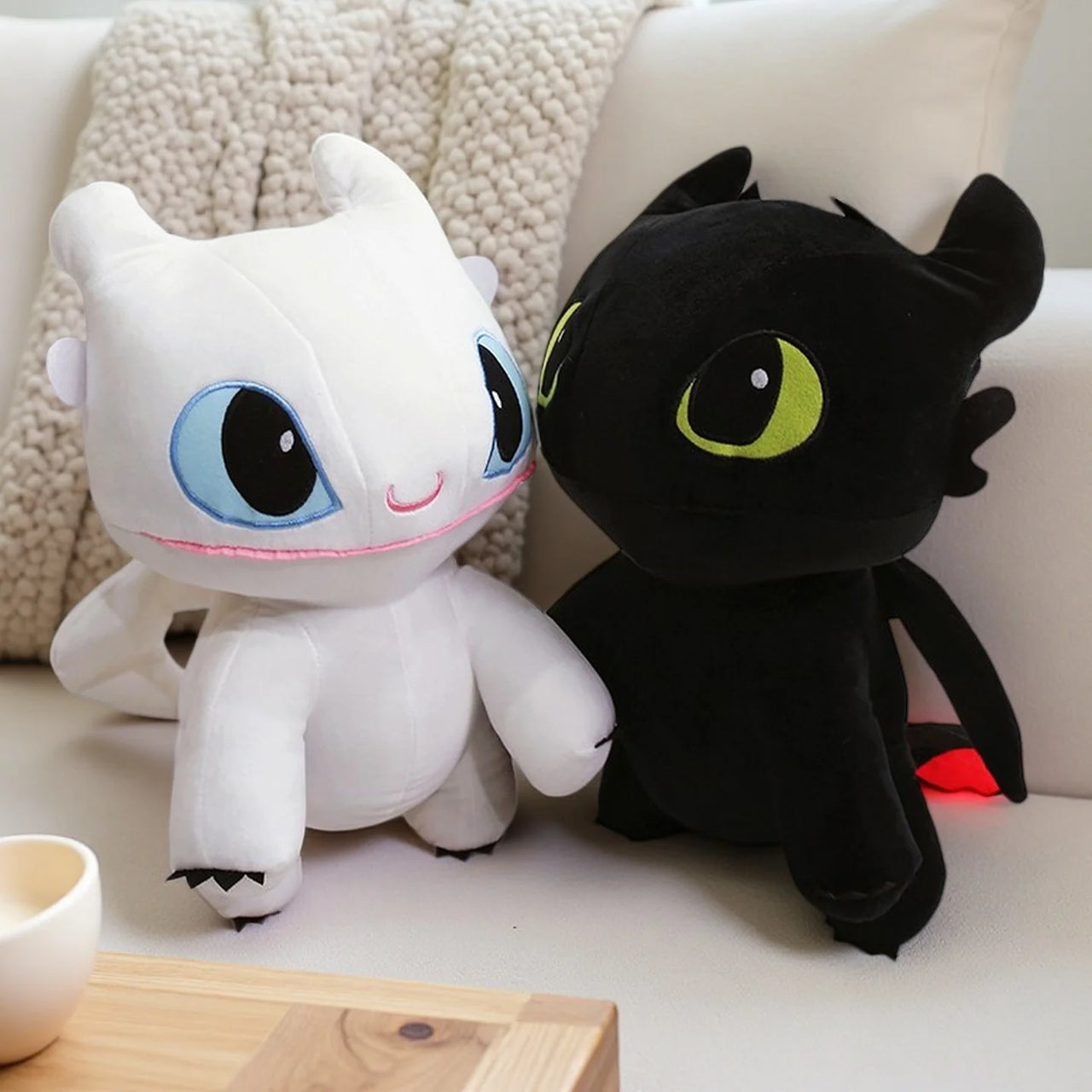 Toothless Night Fury Plushies (2 COLORS, 3 SIZES)
